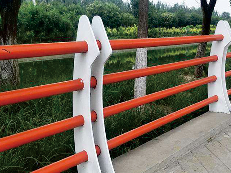 橋樑不(bu)鏽鋼(gang)護欄(lan)