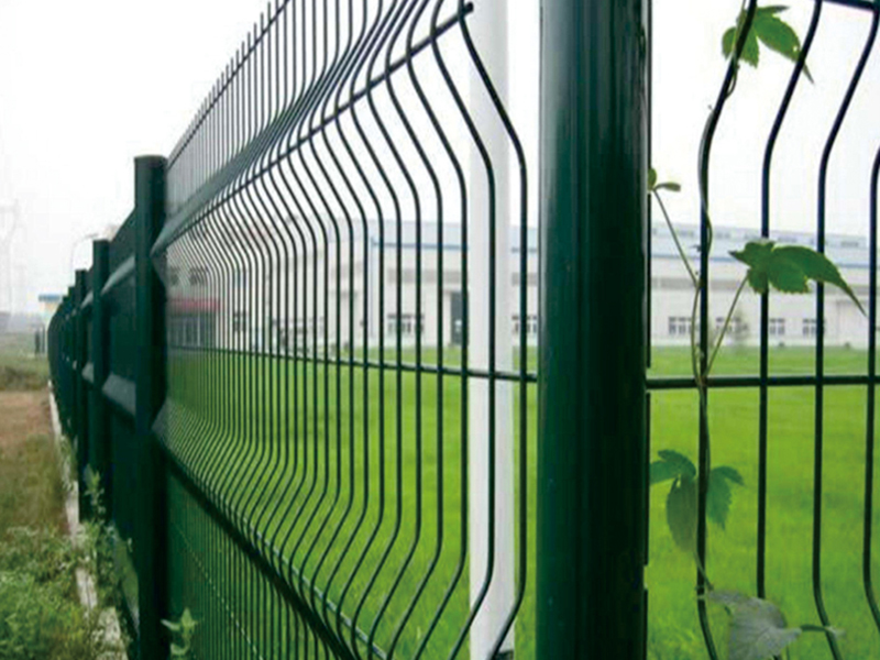 圍(wei)牆護(hu)欄